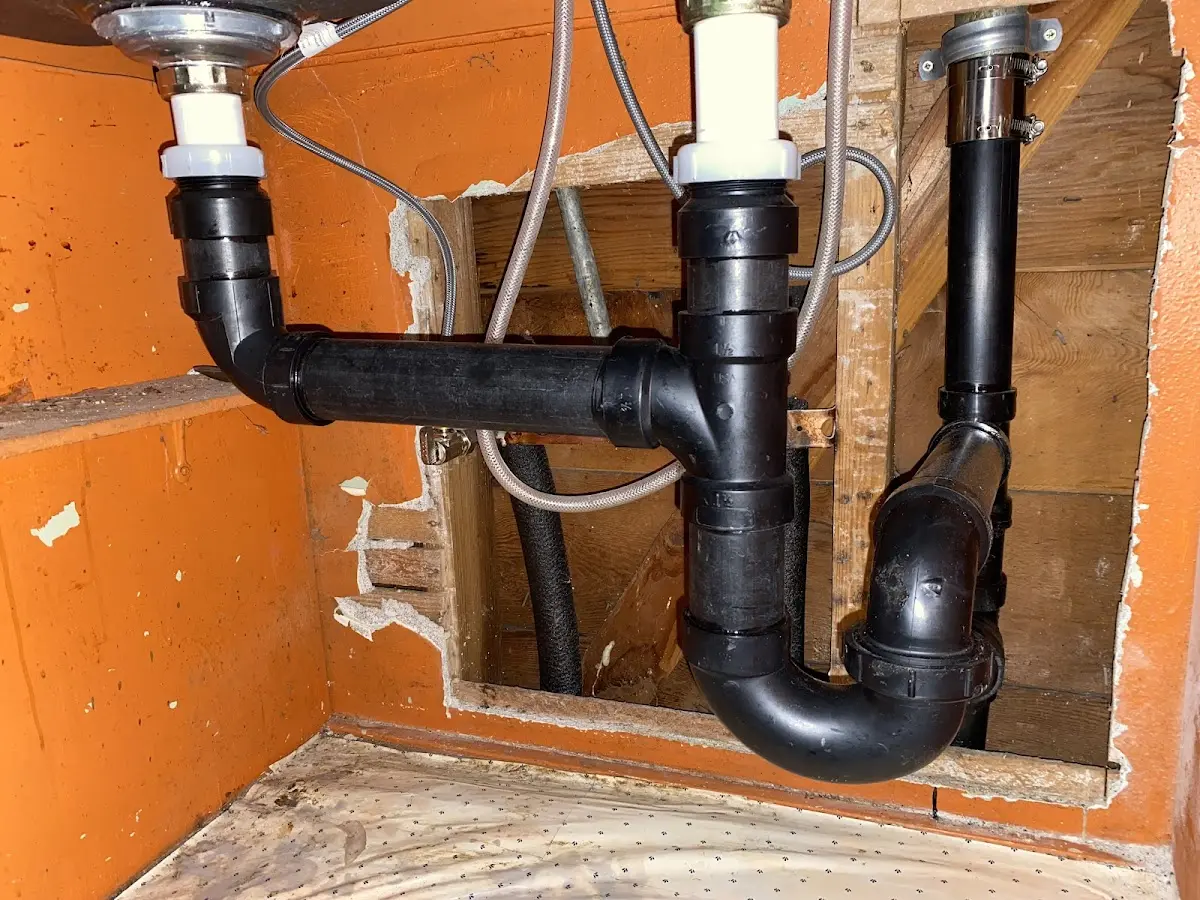 Professional Pipe Bursting equipment and tools on the job in Thiensville